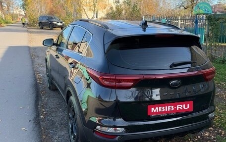 KIA Sportage IV рестайлинг, 2020 год, 2 500 000 рублей, 2 фотография