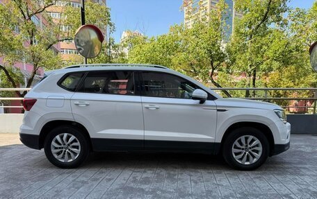 Volkswagen Tharu, 2022 год, 1 560 000 рублей, 4 фотография