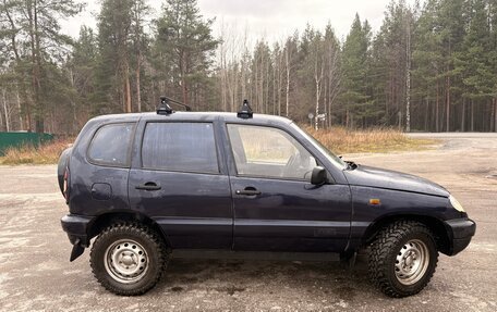 Chevrolet Niva I рестайлинг, 2004 год, 260 000 рублей, 3 фотография