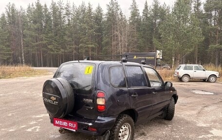 Chevrolet Niva I рестайлинг, 2004 год, 260 000 рублей, 4 фотография