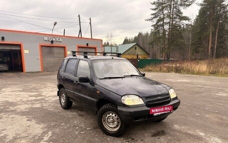 Chevrolet Niva I рестайлинг, 2004 год, 260 000 рублей, 2 фотография
