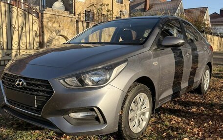 Hyundai Solaris II рестайлинг, 2018 год, 1 218 000 рублей, 3 фотография