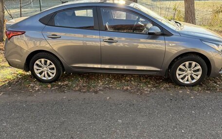 Hyundai Solaris II рестайлинг, 2018 год, 1 218 000 рублей, 4 фотография