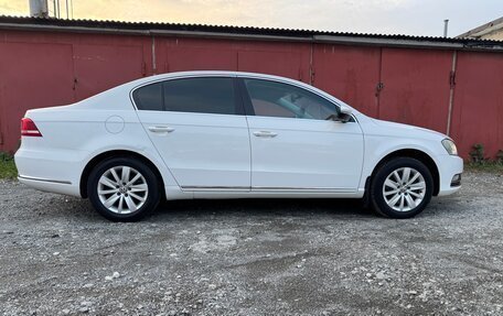 Volkswagen Passat B7, 2011 год, 850 000 рублей, 3 фотография