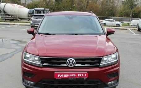 Volkswagen Tiguan II, 2020 год, 2 200 000 рублей, 2 фотография