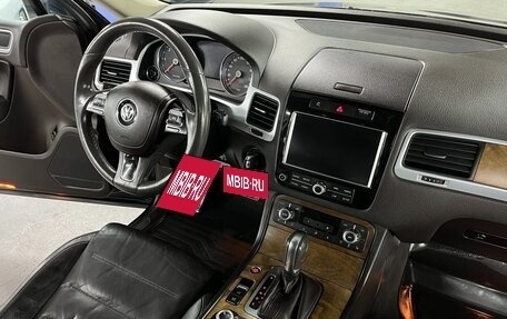 Volkswagen Touareg III, 2011 год, 2 200 000 рублей, 13 фотография