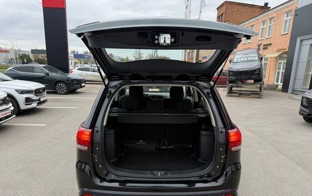Mitsubishi Outlander III рестайлинг 3, 2015 год, 1 599 000 рублей, 8 фотография