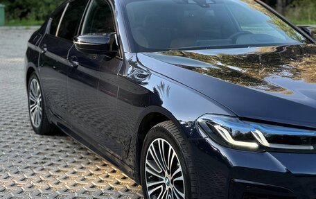 BMW 5 серия, 2018 год, 2 420 000 рублей, 8 фотография