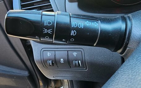 Hyundai Solaris II рестайлинг, 2012 год, 890 000 рублей, 9 фотография