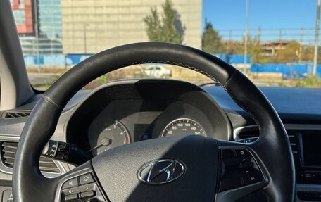 Hyundai Solaris II рестайлинг, 2018 год, 950 000 рублей, 6 фотография