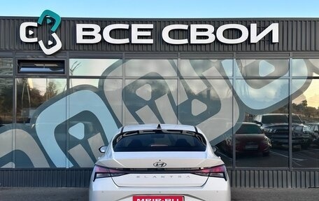 Hyundai Elantra, 2021 год, 1 997 000 рублей, 6 фотография