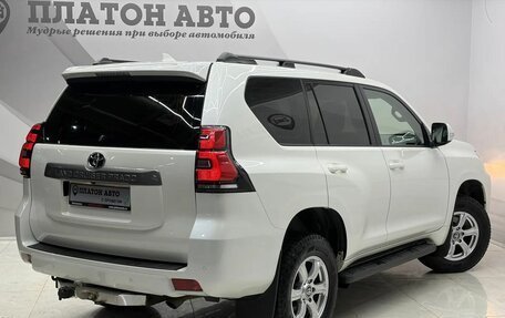 Toyota Land Cruiser Prado 150 рестайлинг, 2019 год, 4 550 000 рублей, 6 фотография
