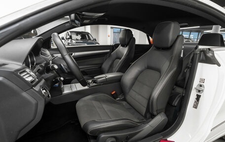 Mercedes-Benz E-Класс, 2015 год, 2 200 000 рублей, 9 фотография