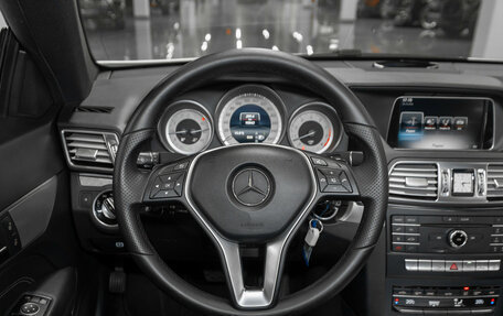 Mercedes-Benz E-Класс, 2015 год, 2 200 000 рублей, 11 фотография