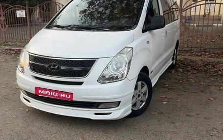 Hyundai Grand Starex Grand Starex I рестайлинг 2, 2008 год, 1 600 000 рублей, 3 фотография