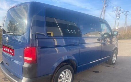 Volkswagen Caravelle T5, 2013 год, 1 450 000 рублей, 6 фотография