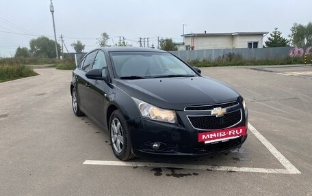 Chevrolet Cruze II, 2010 год, 760 000 рублей, 5 фотография