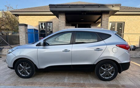 Hyundai ix35 I рестайлинг, 2014 год, 1 298 000 рублей, 2 фотография