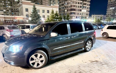 Chrysler Voyager IV, 2011 год, 1 800 000 рублей, 6 фотография