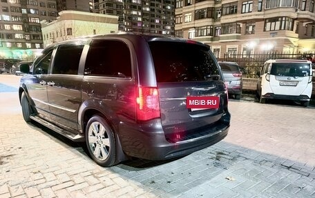 Chrysler Voyager IV, 2011 год, 1 800 000 рублей, 7 фотография