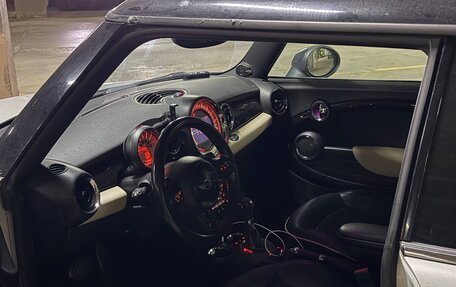 MINI Hatch, 2011 год, 1 370 000 рублей, 4 фотография