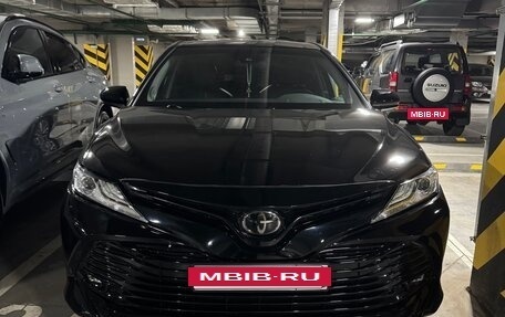 Toyota Camry, 2020 год, 3 050 000 рублей, 3 фотография