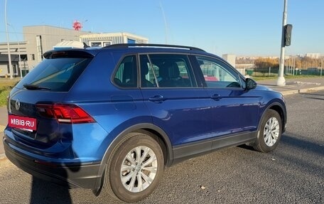 Volkswagen Tiguan II, 2019 год, 2 300 000 рублей, 3 фотография