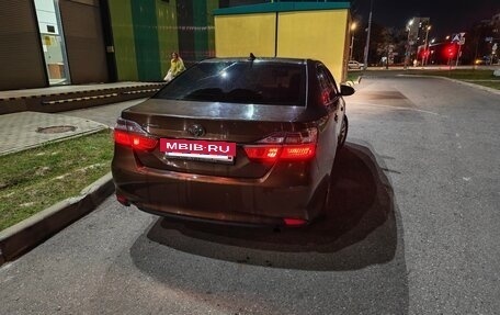 Toyota Camry, 2017 год, 2 300 000 рублей, 3 фотография