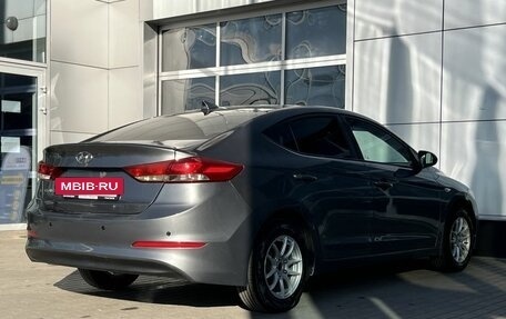 Hyundai Elantra VI, 2017 год, 990 000 рублей, 7 фотография