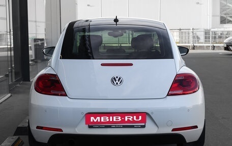 Volkswagen Beetle, 2015 год, 1 798 000 рублей, 6 фотография