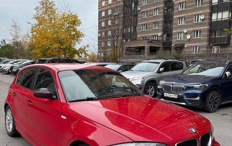 BMW 1 серия, 2009 год, 660 000 рублей, 2 фотография