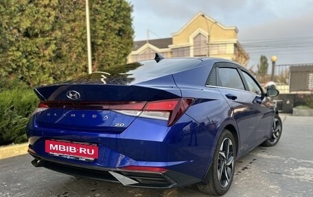 Hyundai Elantra, 2021 год, 1 950 000 рублей, 3 фотография