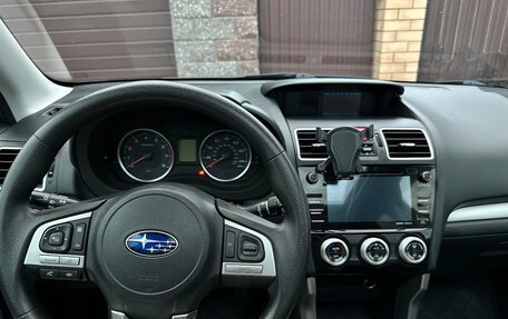 Subaru Forester, 2018 год, 1 900 000 рублей, 2 фотография