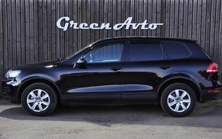 Volkswagen Touareg III, 2011 год, 1 530 000 рублей, 2 фотография