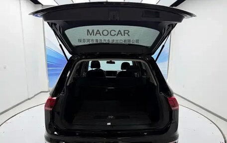Volkswagen Tiguan II, 2023 год, 2 138 000 рублей, 8 фотография