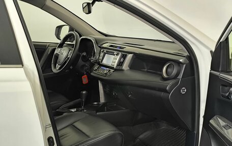 Toyota RAV4, 2013 год, 1 690 000 рублей, 9 фотография