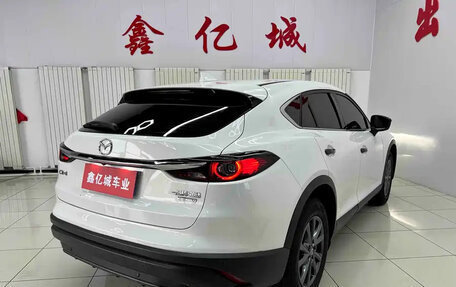 Mazda CX-4, 2023 год, 1 770 000 рублей, 5 фотография