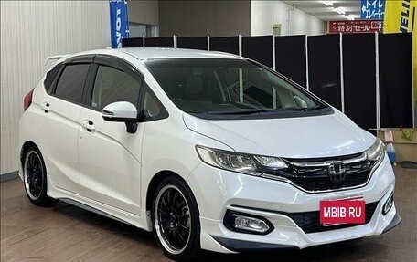 Honda Fit III, 2017 год, 1 050 787 рублей, 3 фотография
