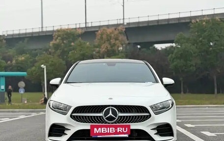 Mercedes-Benz A-Класс, 2022 год, 1 963 013 рублей, 2 фотография