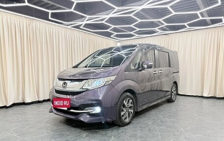 Honda Stepwgn IV рестайлинг, 2015 год, 1 729 000 рублей, 2 фотография