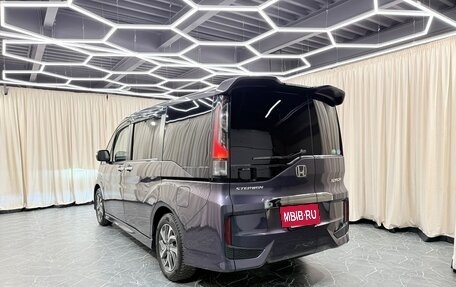 Honda Stepwgn IV рестайлинг, 2015 год, 1 729 000 рублей, 4 фотография