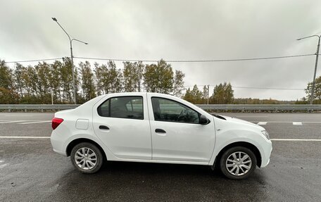 Renault Logan II, 2019 год, 950 000 рублей, 2 фотография