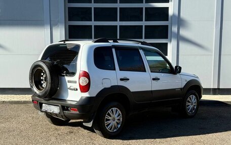 Chevrolet Niva I рестайлинг, 2016 год, 600 000 рублей, 5 фотография