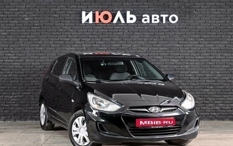 Hyundai Solaris II рестайлинг, 2013 год, 930 000 рублей, 4 фотография
