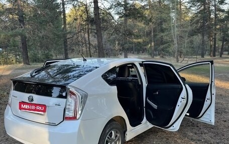 Toyota Prius, 2014 год, 1 200 000 рублей, 2 фотография