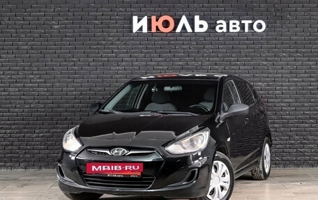Hyundai Solaris II рестайлинг, 2013 год, 930 000 рублей, 2 фотография