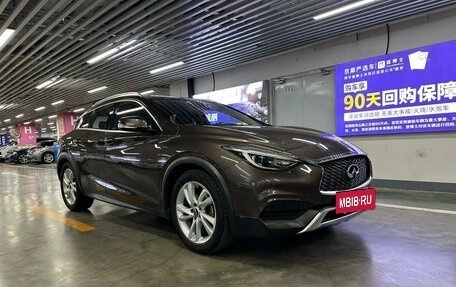 Infiniti QX30, 2018 год, 1 240 000 рублей, 3 фотография