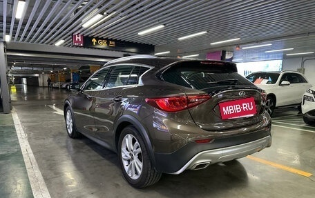 Infiniti QX30, 2018 год, 1 240 000 рублей, 4 фотография