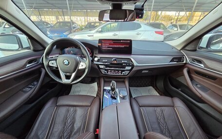 BMW 5 серия, 2020 год, 5 999 000 рублей, 10 фотография