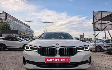 BMW 5 серия, 2020 год, 5 999 000 рублей, 2 фотография